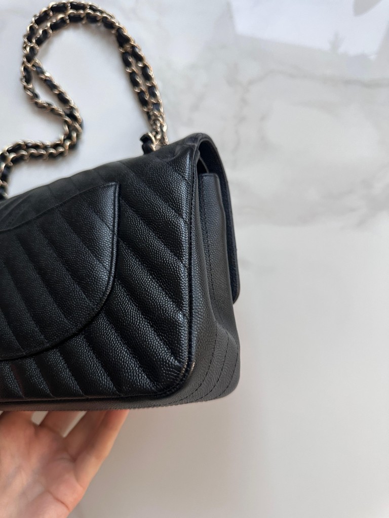 Chanel Classic Medium Double Flap Chevron torebka