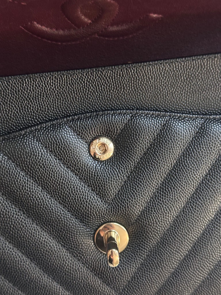 Chanel Classic Medium Double Flap Chevron torebka