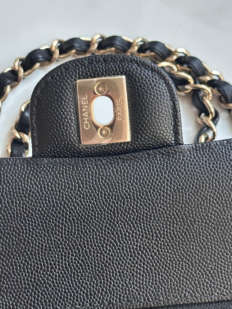 Chanel Classic Medium Double Flap Chevron torebka