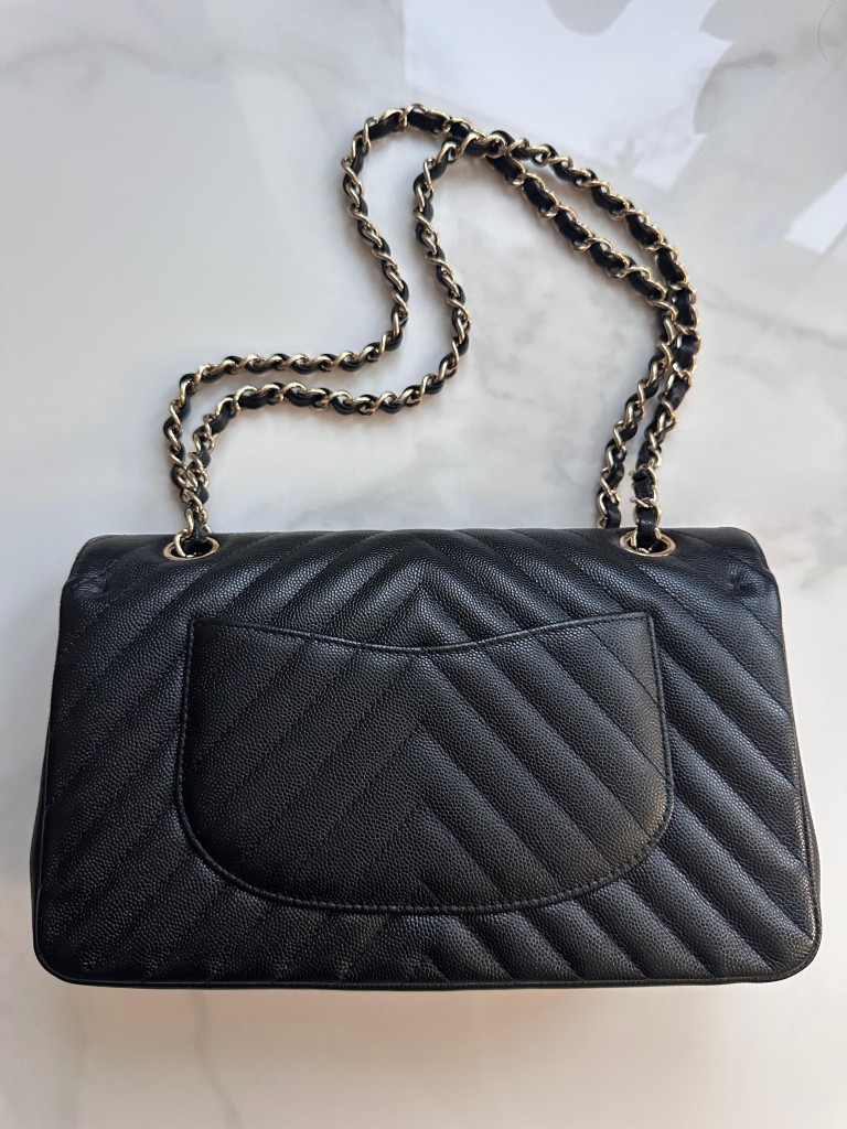 Chanel Classic Medium Double Flap Chevron torebka
