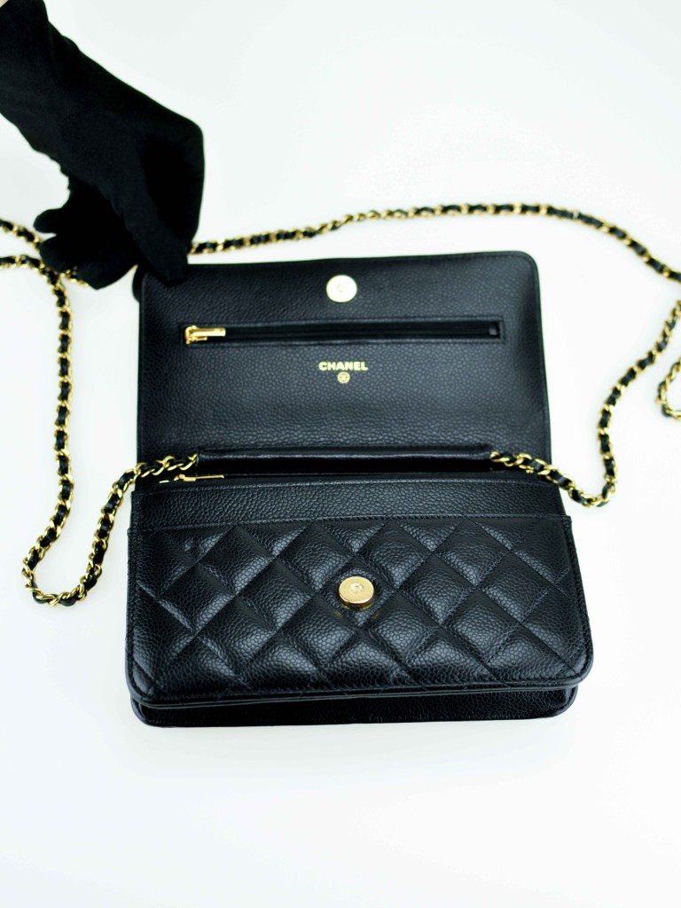 Chanel Wallet on Chain