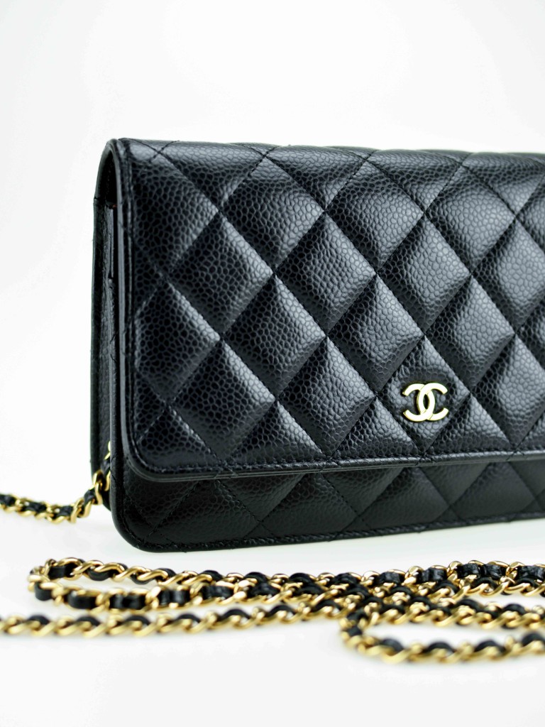 Chanel wallet on chain
