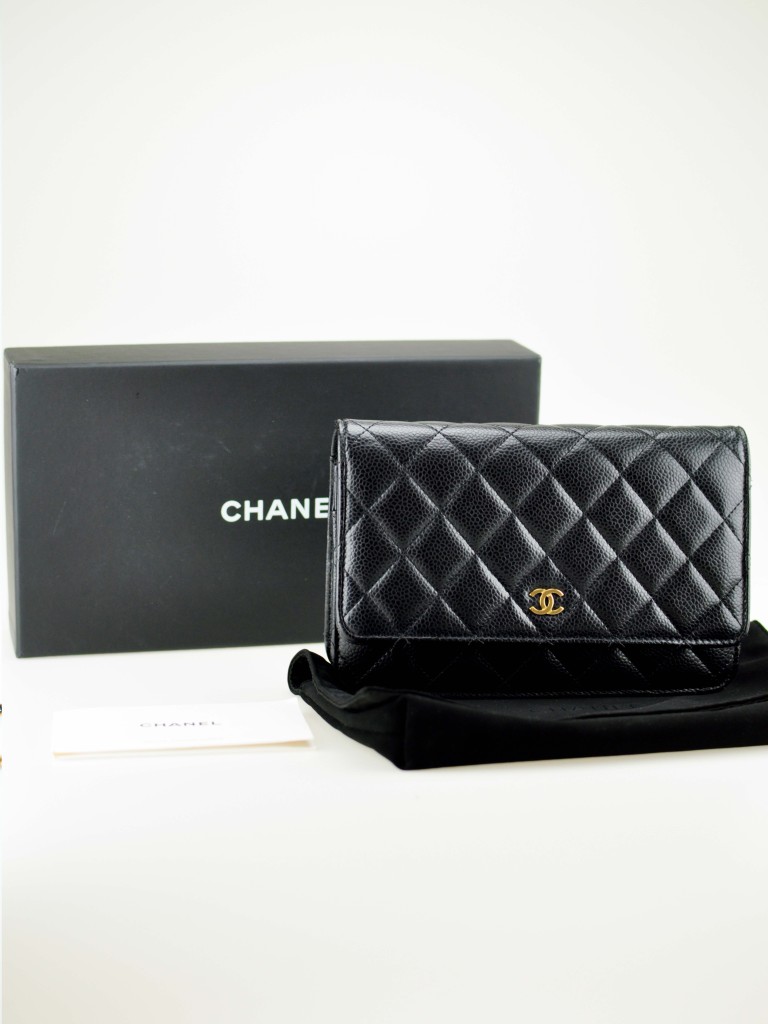 Chanel wallet on chain