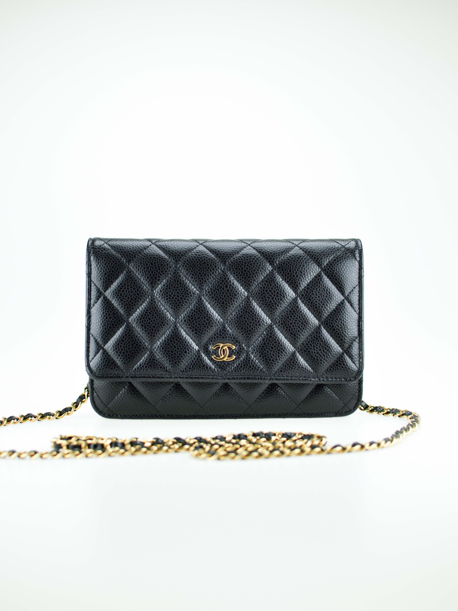 Chanel wallet on chain