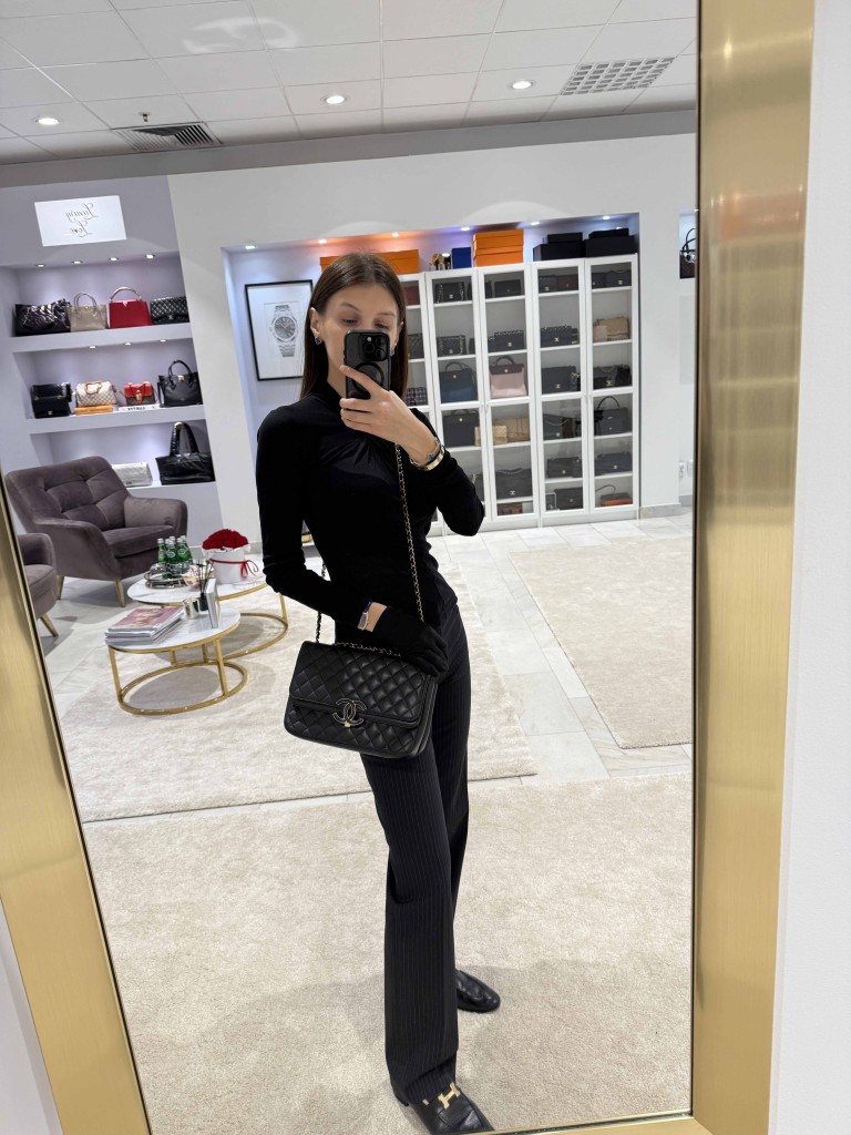 Chanel CC Chic Medium Flap bag