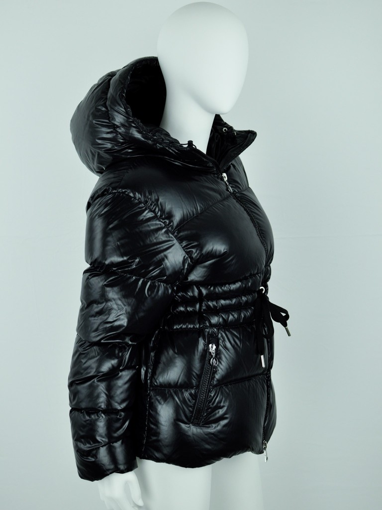 Moncler kurtka puchowa