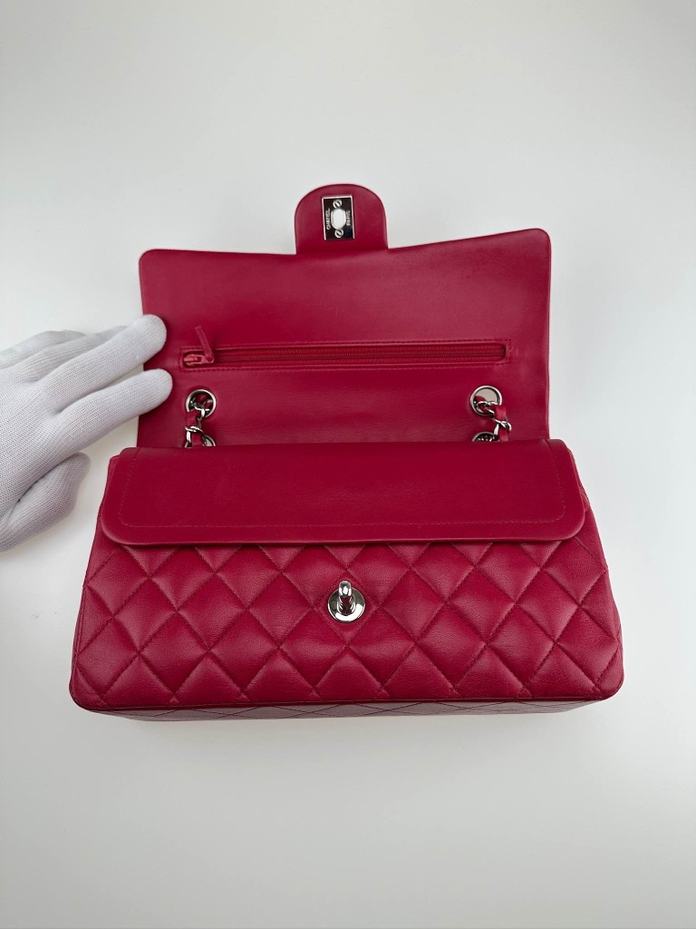 Chanel Classic Medium Double Flap torebka