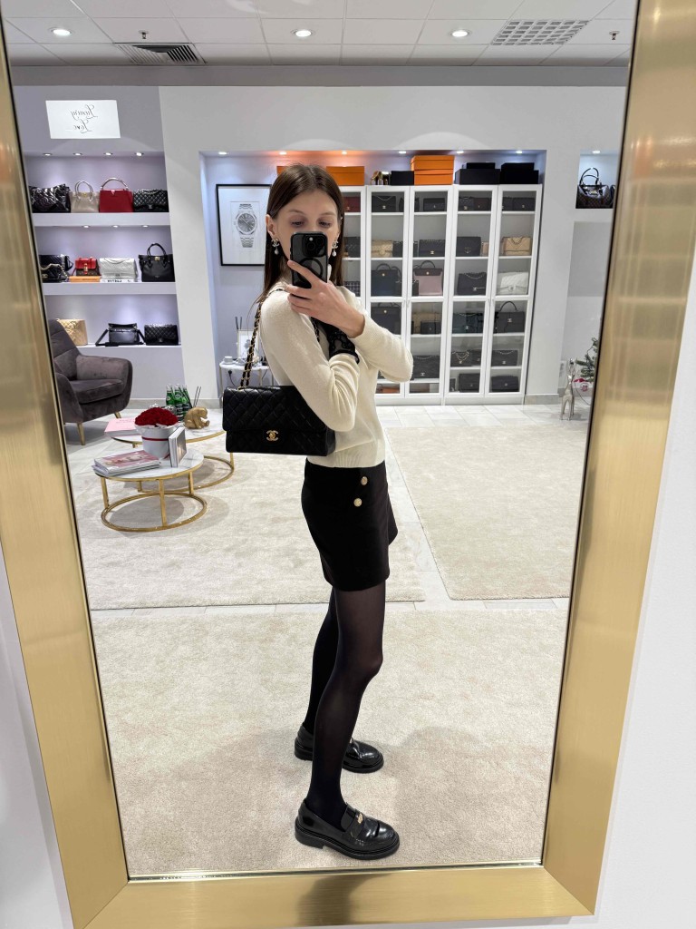 Chanel Classic Medium Double Flap 24k bag