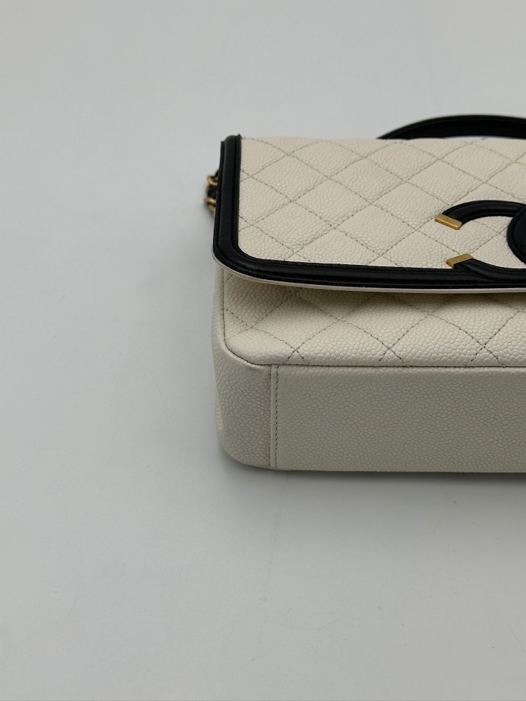 Chanel CC Filigree Medium bag