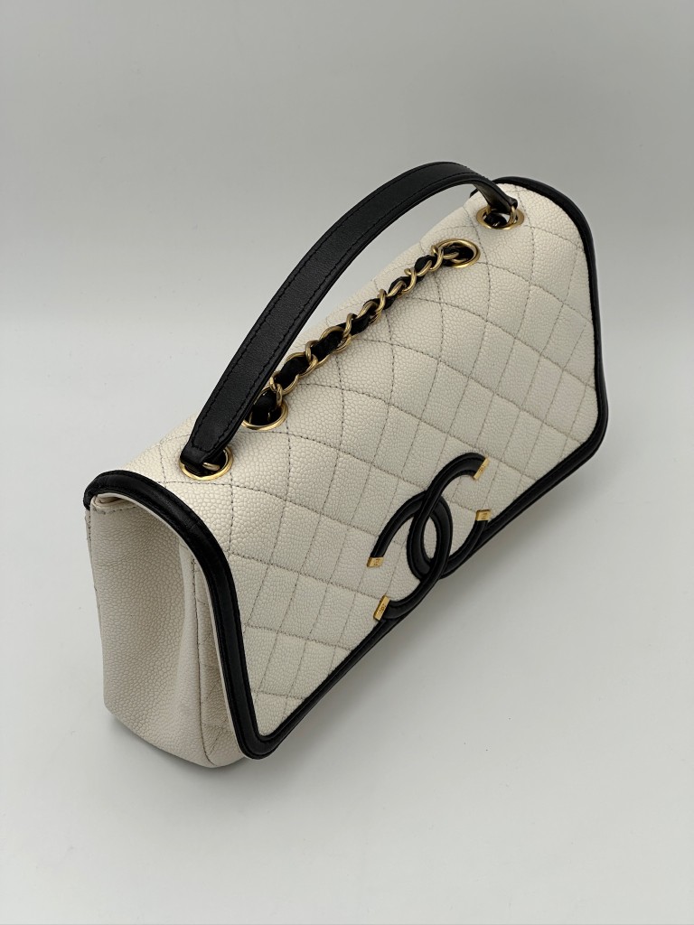 Chanel CC Filigree Medium bag