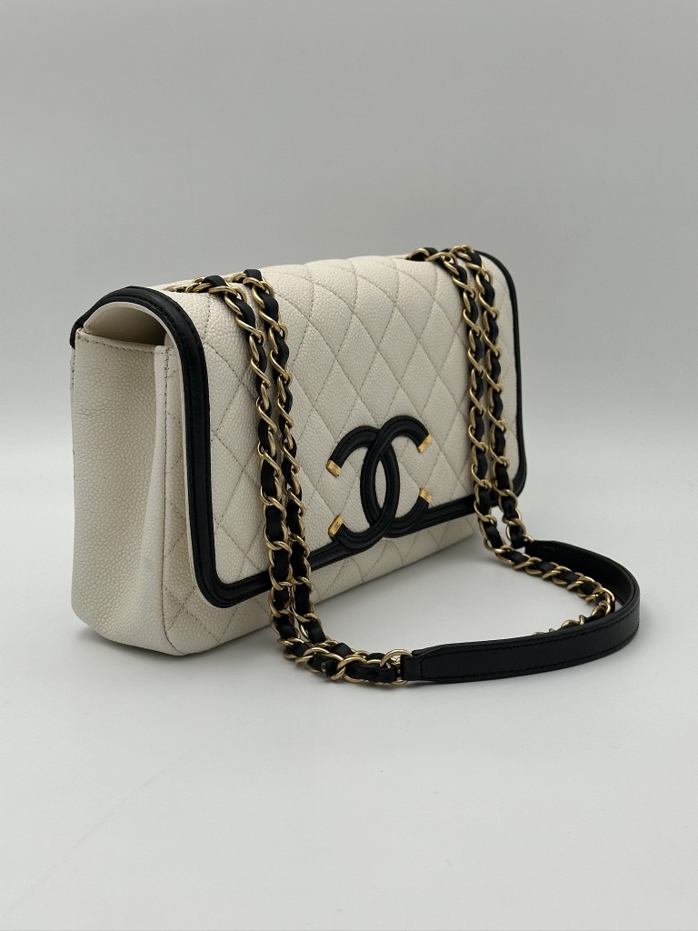 Chanel CC Filigree Medium bag