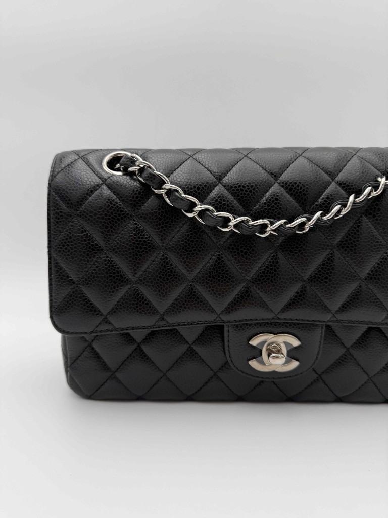 Chanel Classic Medium Double Flap torebka