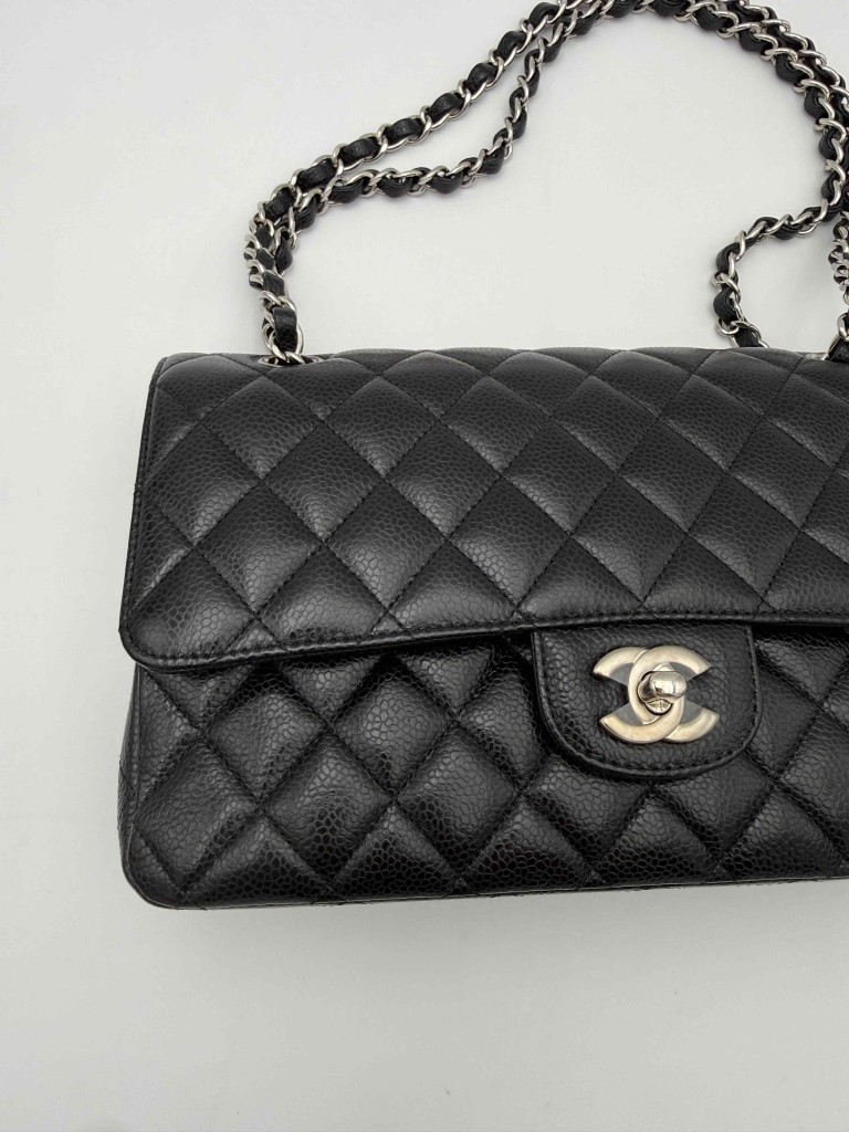 Chanel Classic Medium Double Flap torebka