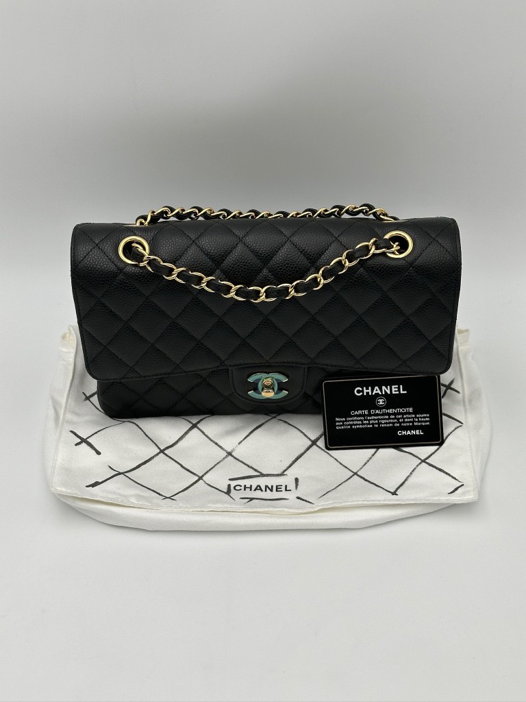 Chanel Classic Medium Double Flap torebka
