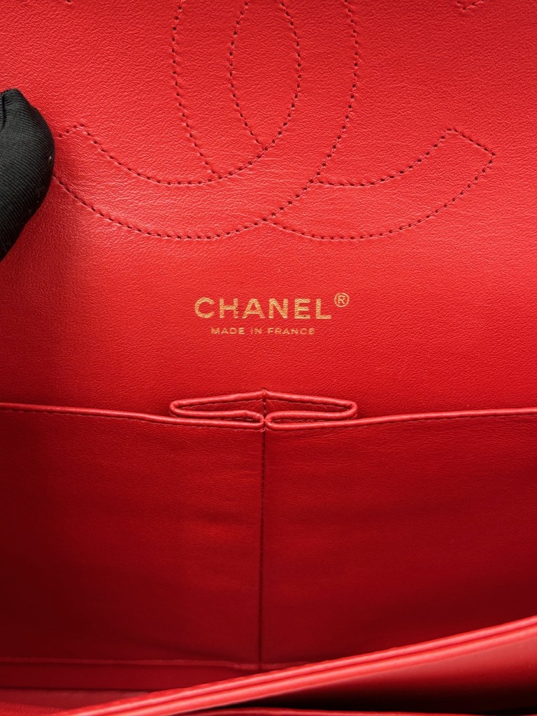 Chanel Classic Jumbo Double Flap bag