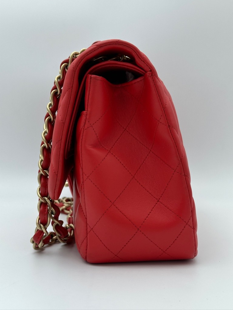 Chanel Classic Jumbo Double Flap bag
