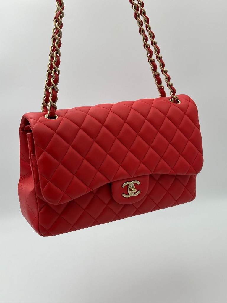 Chanel Classic Jumbo Double Flap bag
