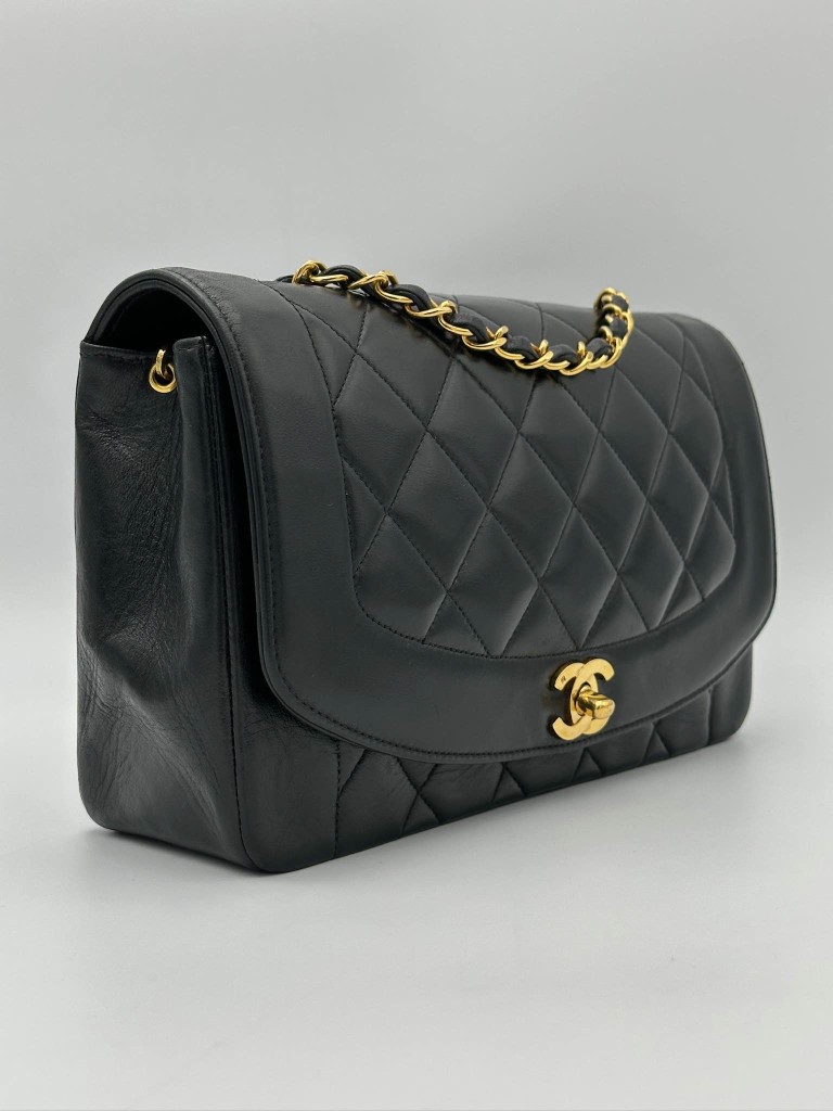Chanel Diana Medium torebka