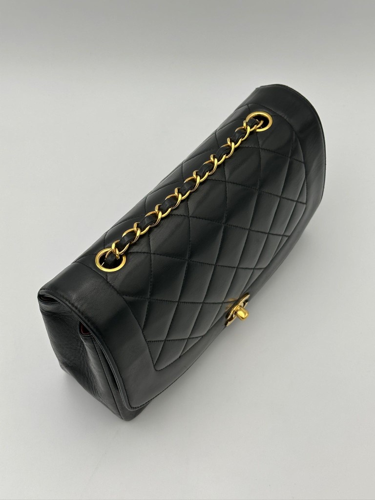 Chanel Diana Medium torebka