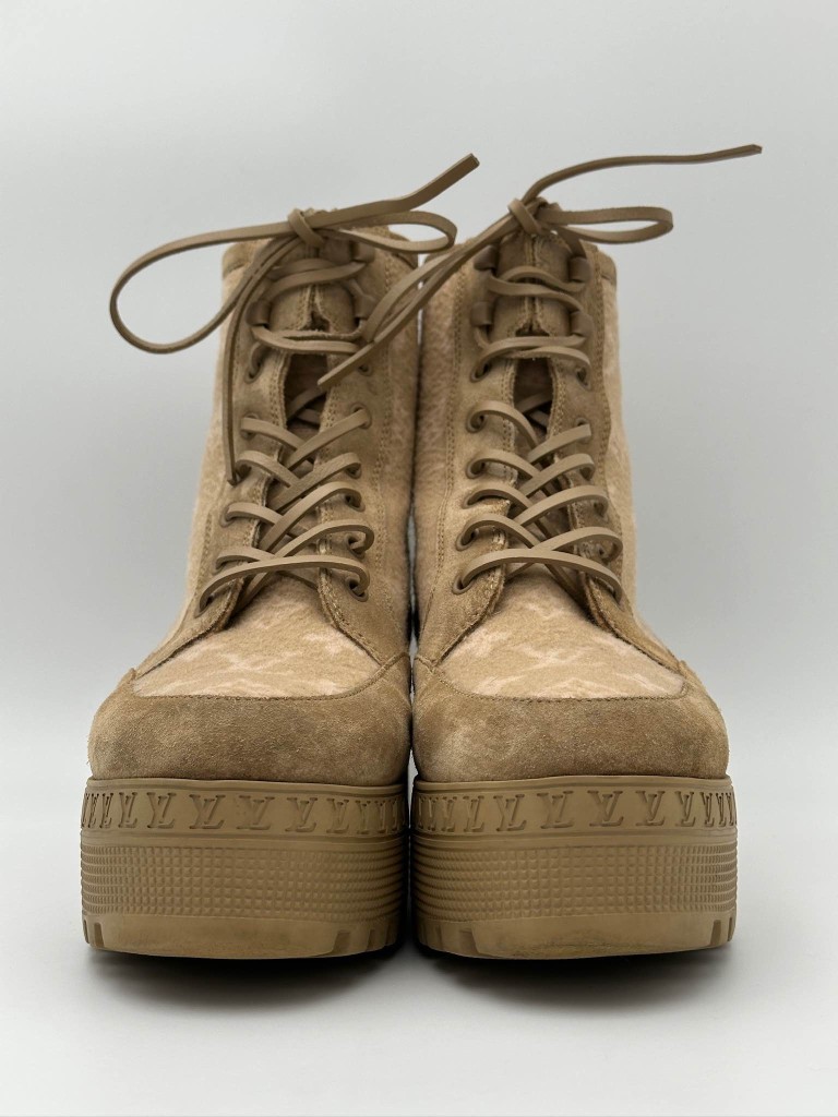 Louis Vuitton botki Laureate Desert