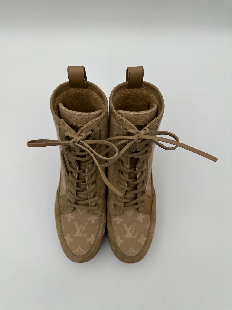 Louis Vuitton Laureate Platform Desert Boots