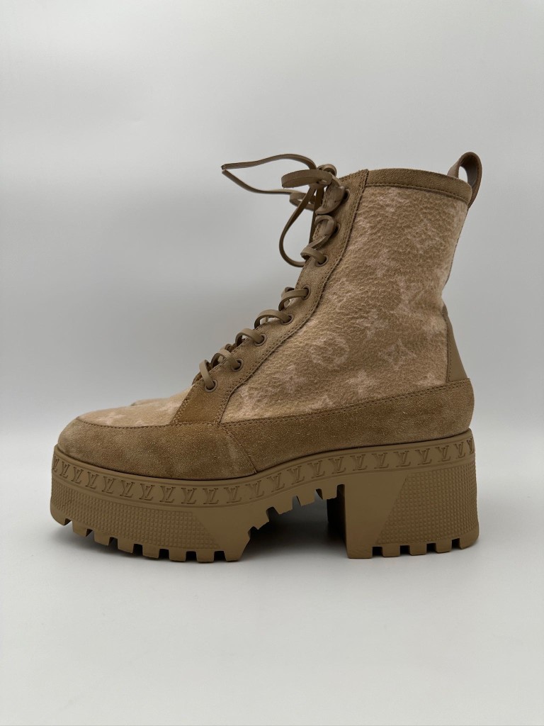 Louis Vuitton Laureate Platform Desert Boots