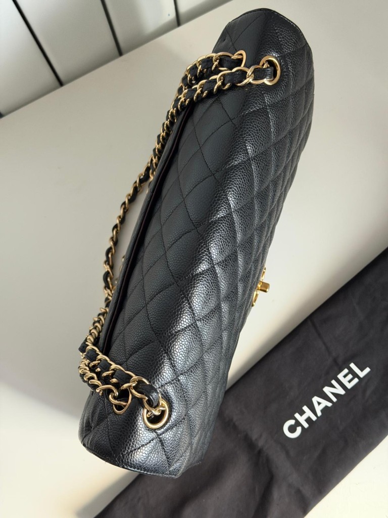 Chanel Classic Maxi Double Flap torebka