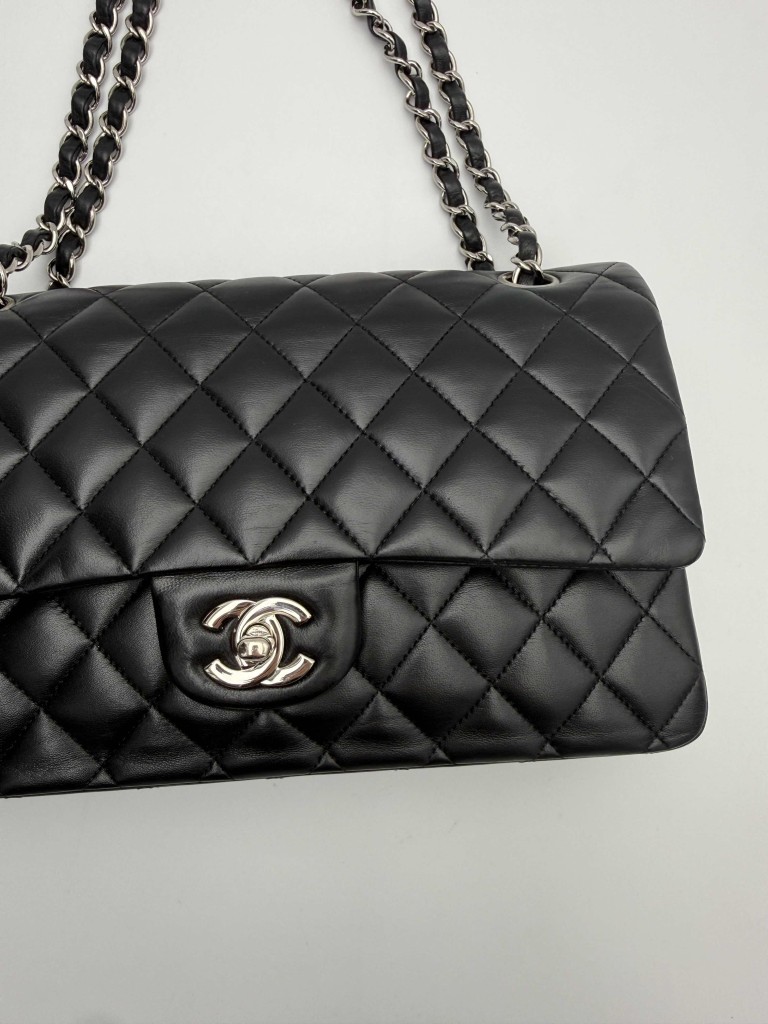 Chanel Classic Medium Double Flap torebka