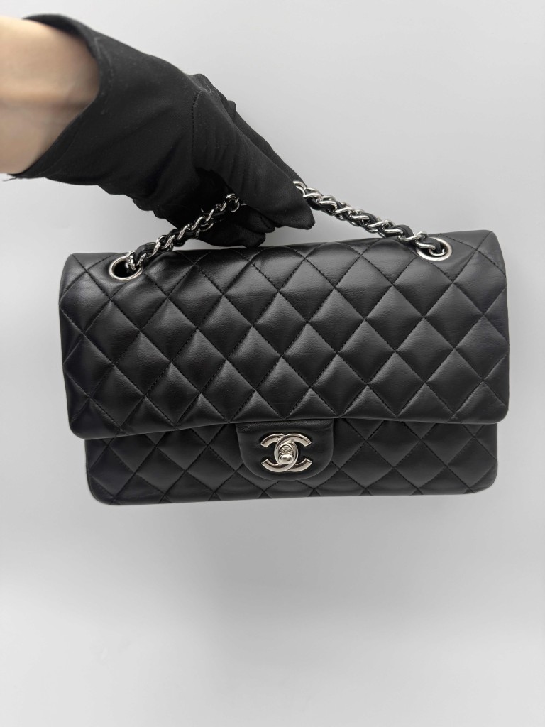 Chanel Classic Medium Double Flap torebka