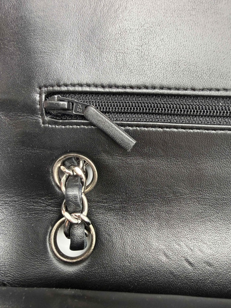 Chanel Classic Medium Double Flap torebka