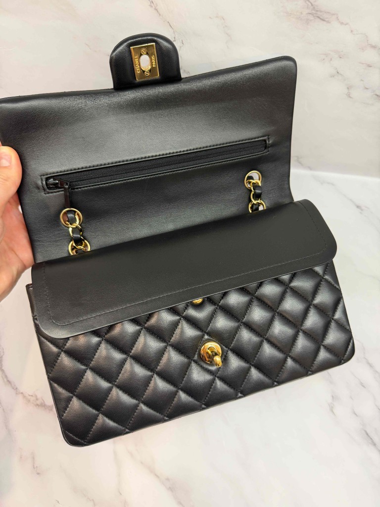 Chanel Classic Medium Double Flap torebka
