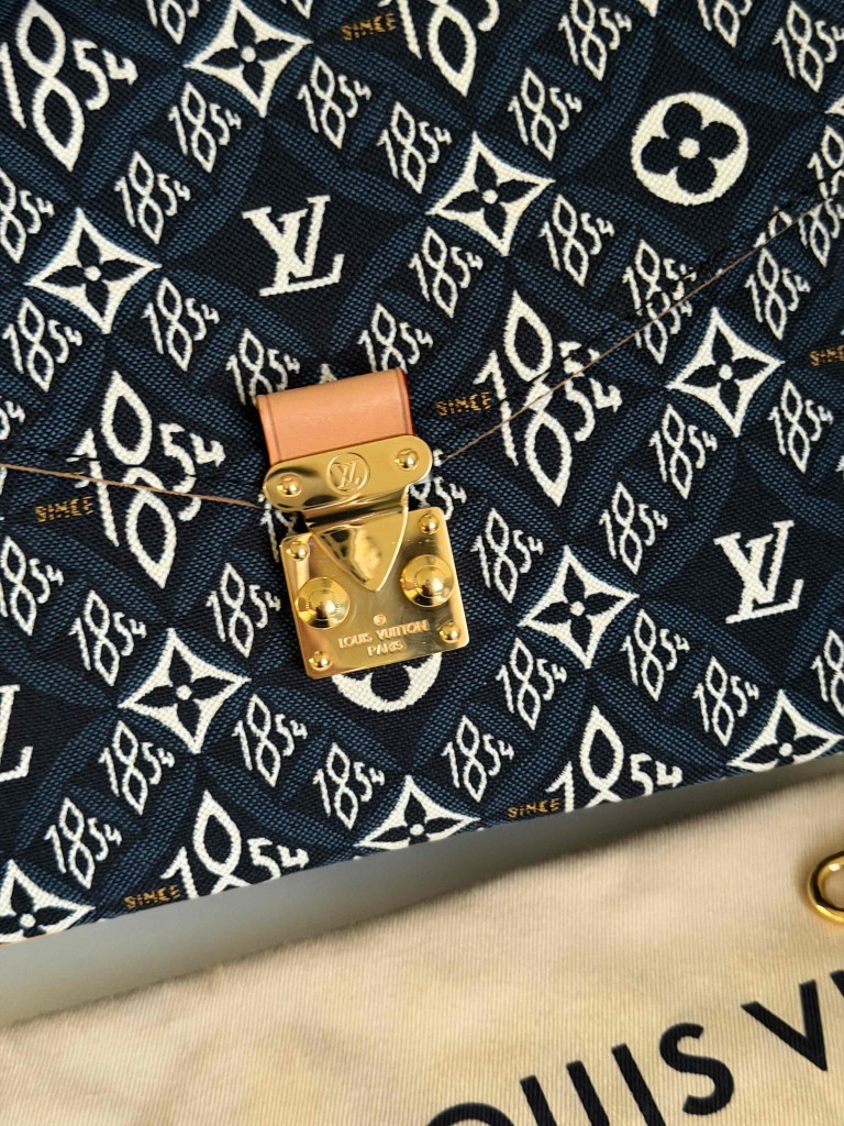 Louis Vuitton Pochette Metis torebka