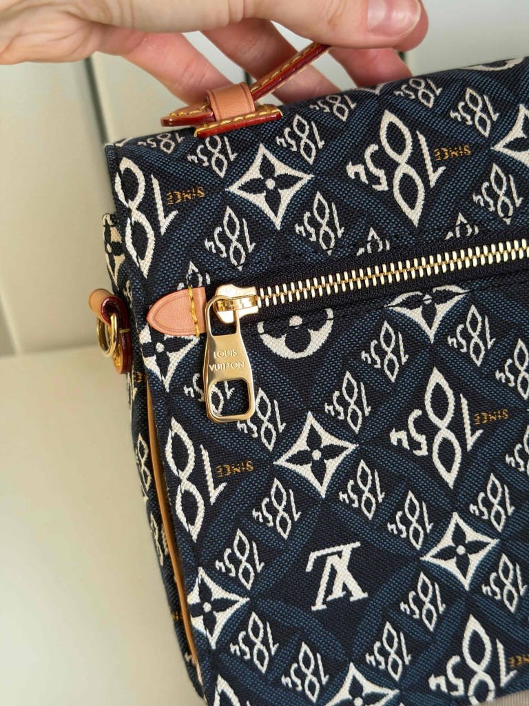 Louis Vuitton Pochette Metis torebka