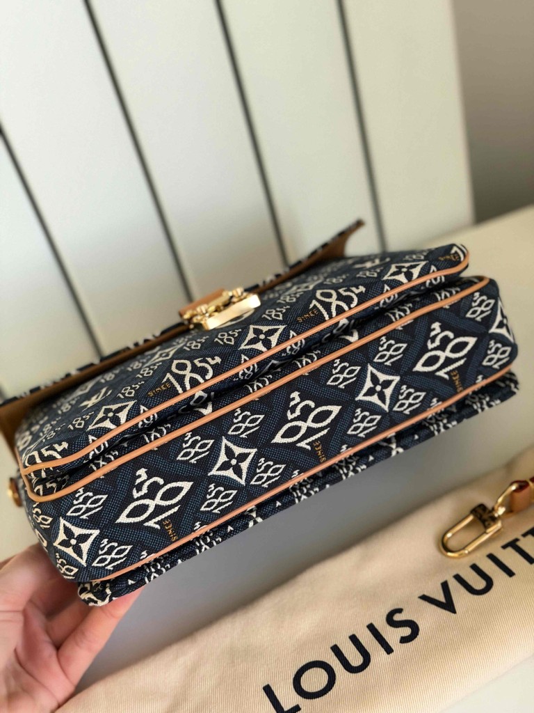 Louis Vuitton Pochette Metis torebka
