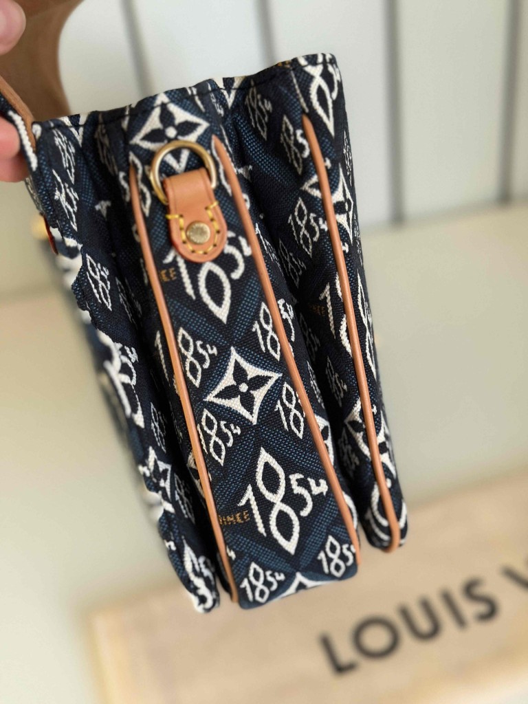 Louis Vuitton Pochette Metis torebka