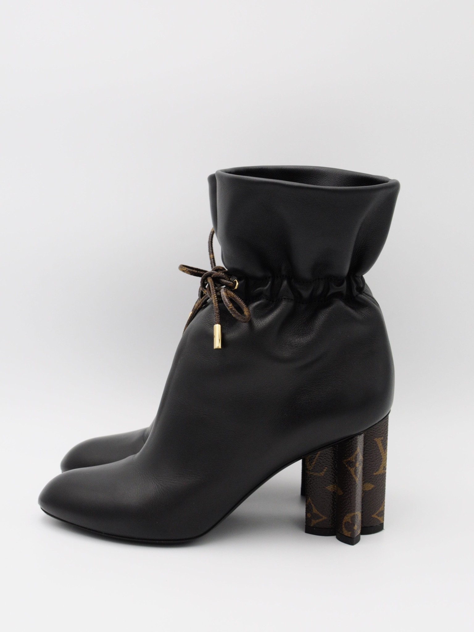 Louis Vuitton Silhouette botki