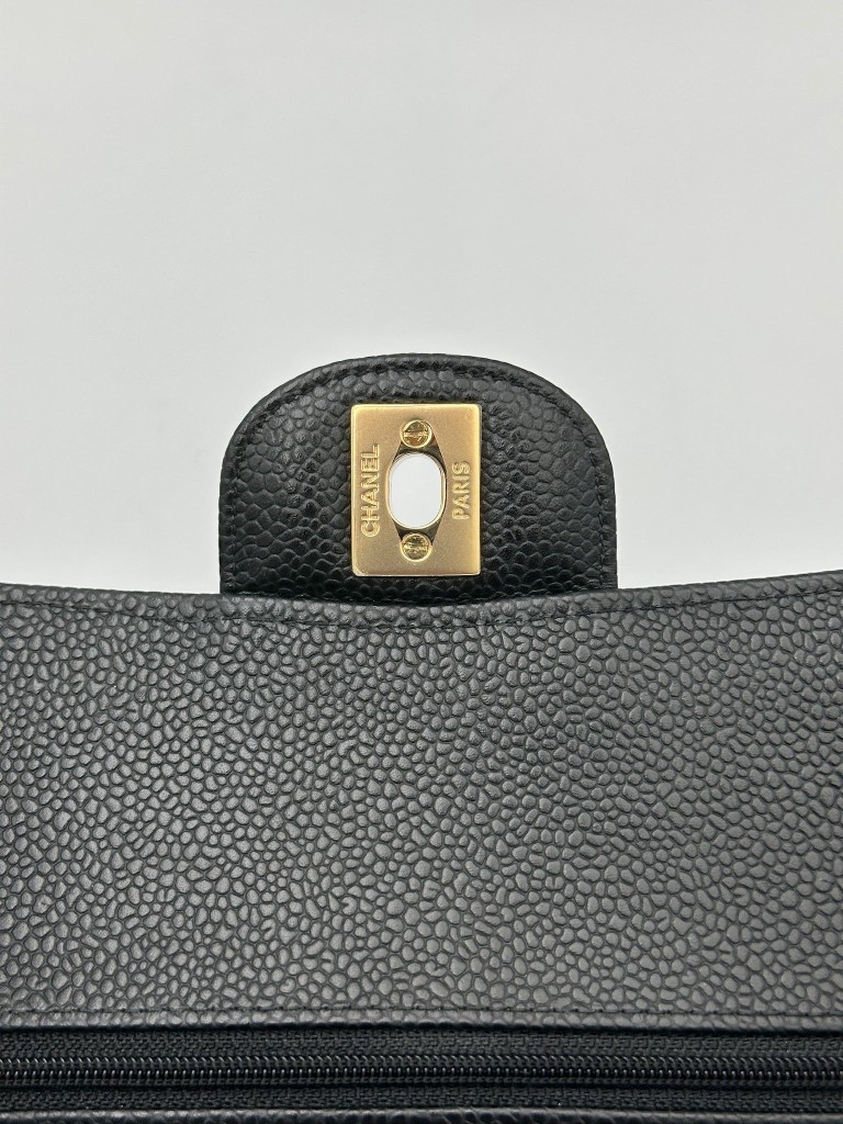 Chanel Classic Medium Double Flap torebka