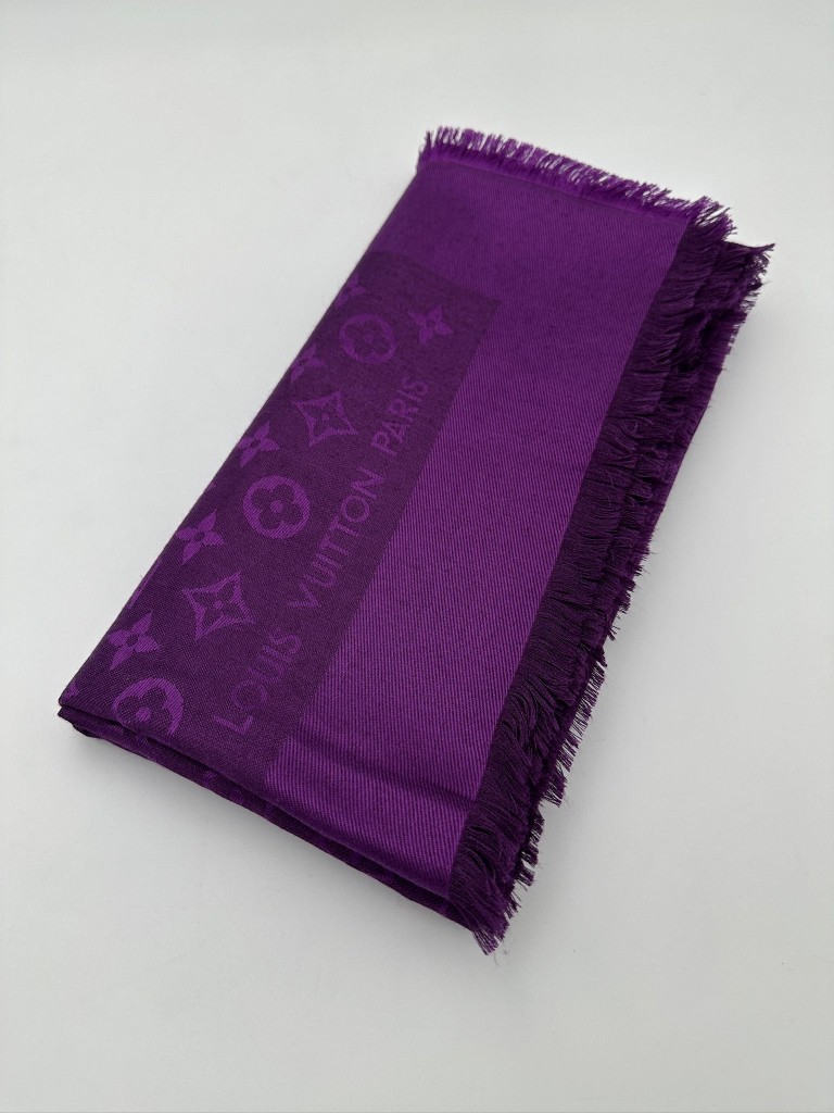 Louis Vuitton scarf