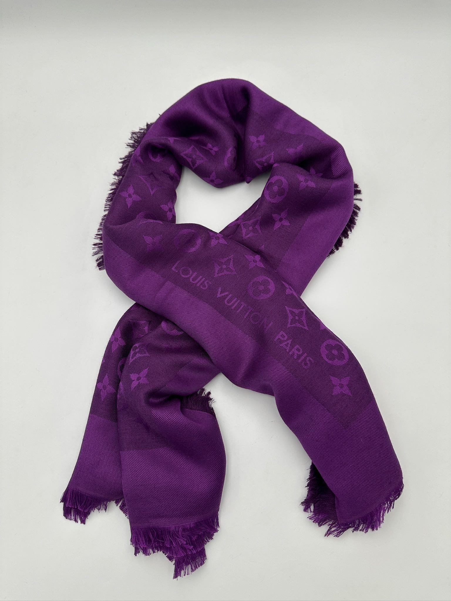 Louis Vuitton scarf