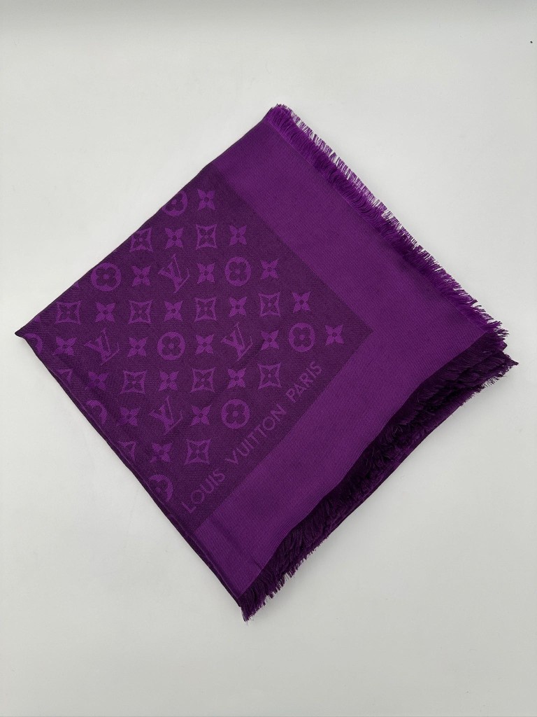 Louis Vuitton scarf