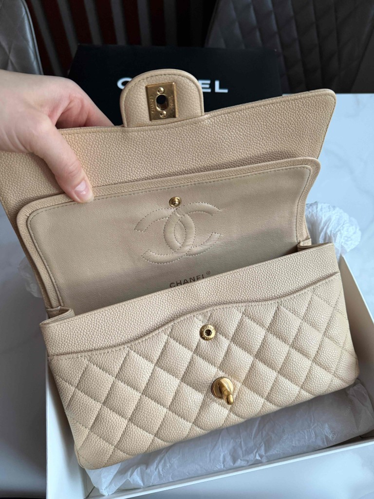 Chanel Classic Medium Double Flap torebka