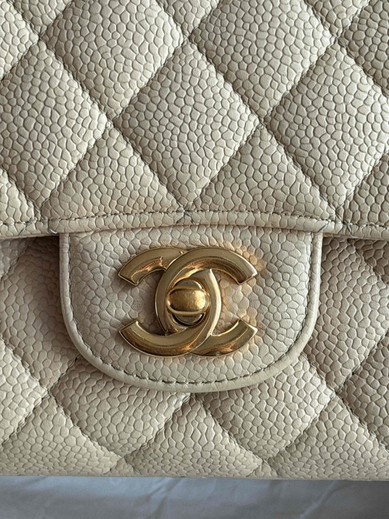 Chanel Classic Medium Double Flap torebka
