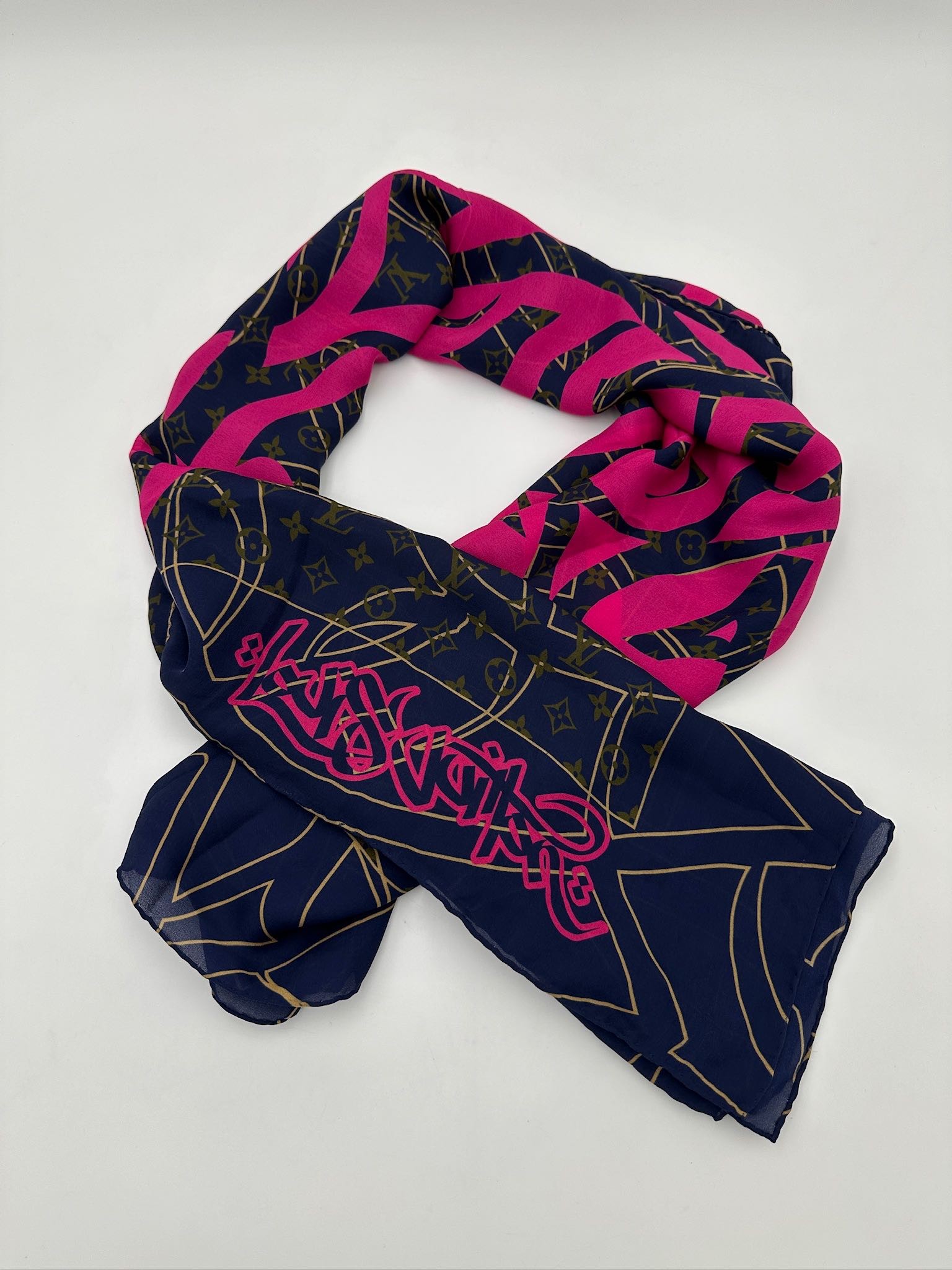 Louis Vuitton scarf
