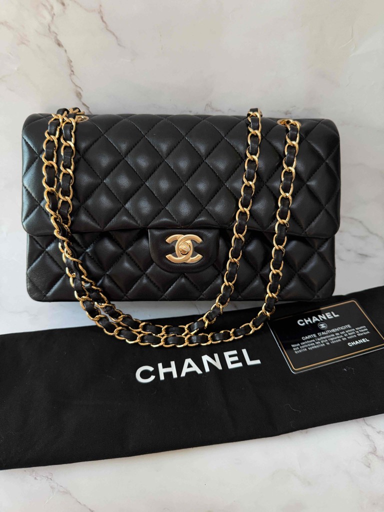 Chanel Classic Medium Double Flap torebka