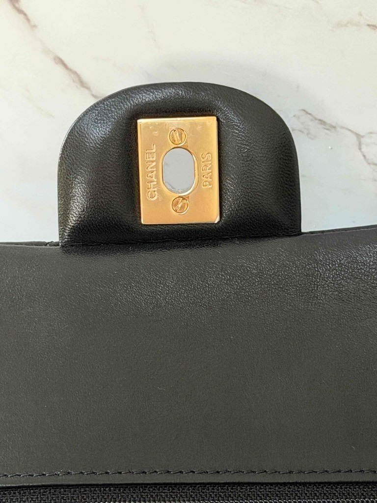 Chanel Classic Medium Double Flap torebka