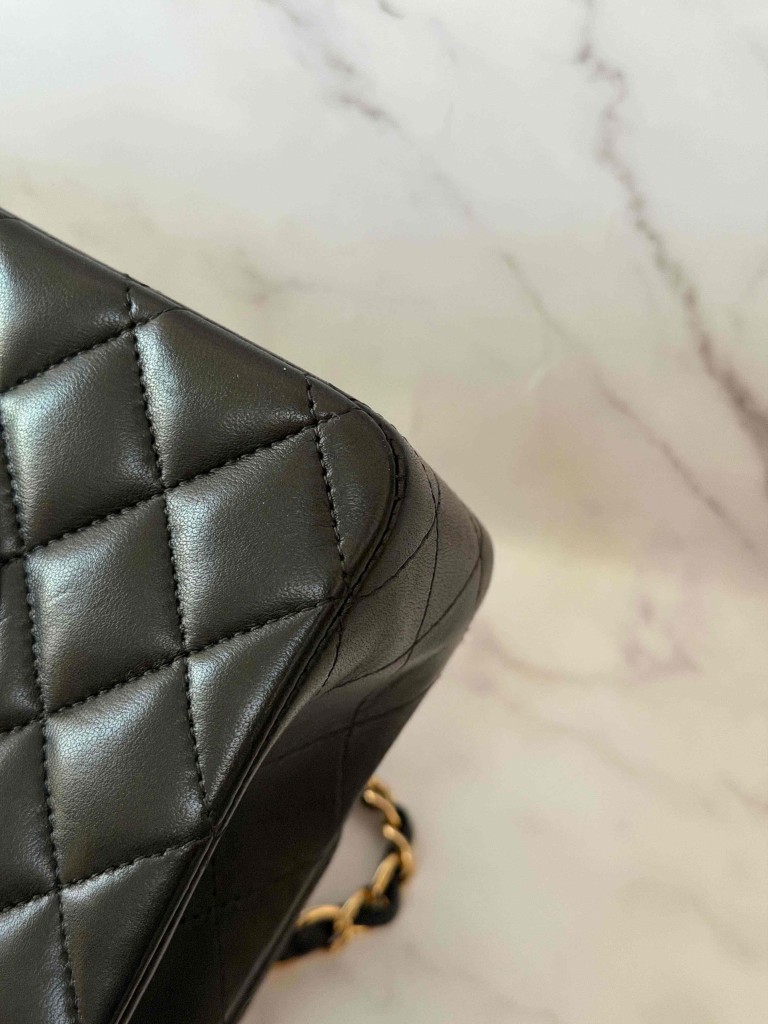 Chanel Classic Medium Double Flap torebka