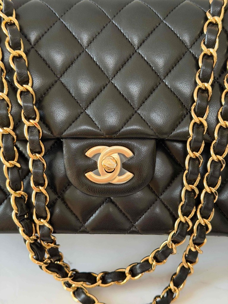 Chanel Classic Medium Double Flap torebka