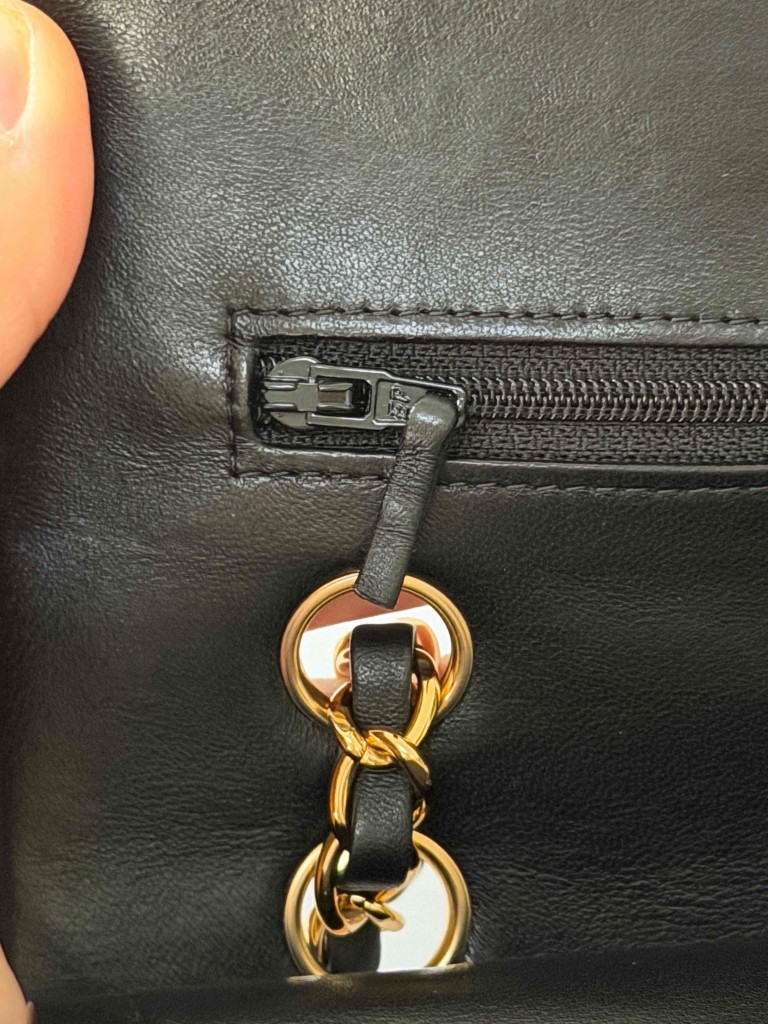 Chanel Classic Medium Double Flap torebka