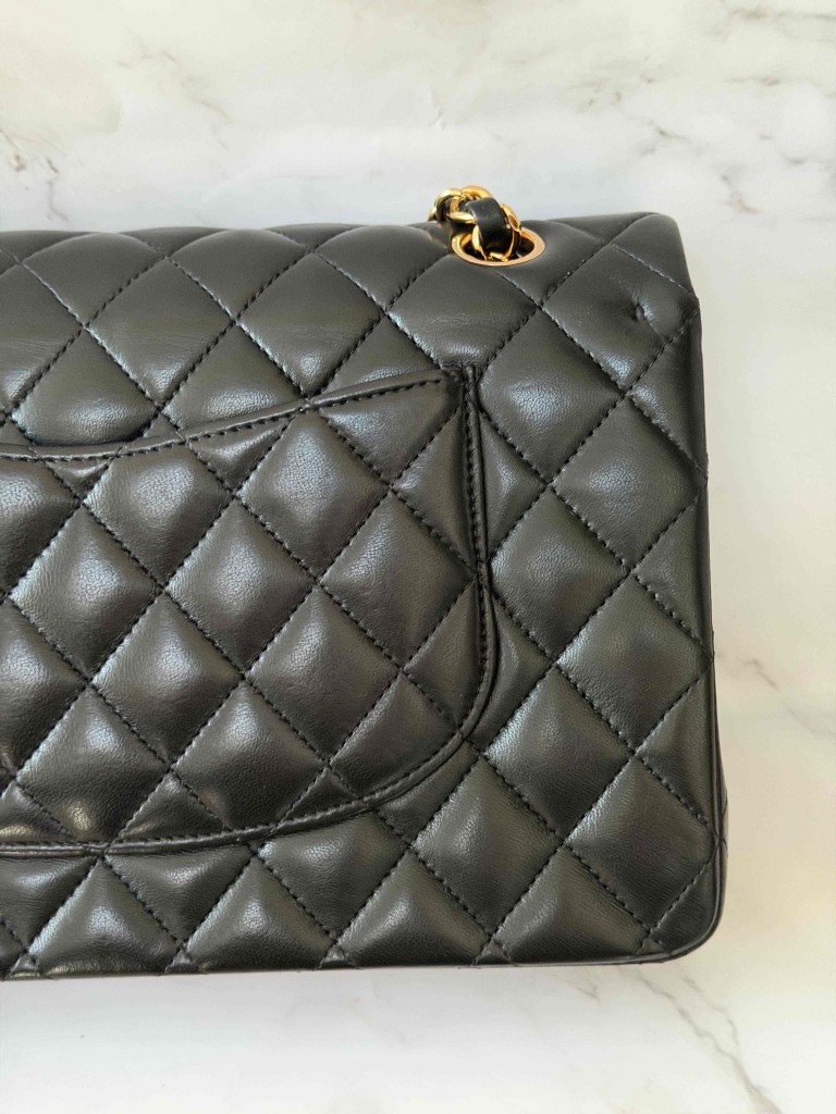 Chanel Classic Medium Double Flap torebka