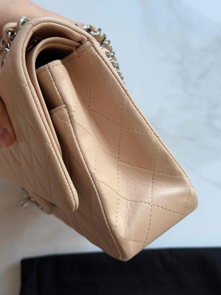 Chanel Classic Medium Double Flap torebka